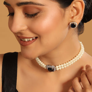 Blue Emerald Elegance Pearl Choker